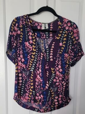 Anthropologie Purple Floral V-Neck Blouse Shirt Criss Cross 10 Medium Meadow Rue
